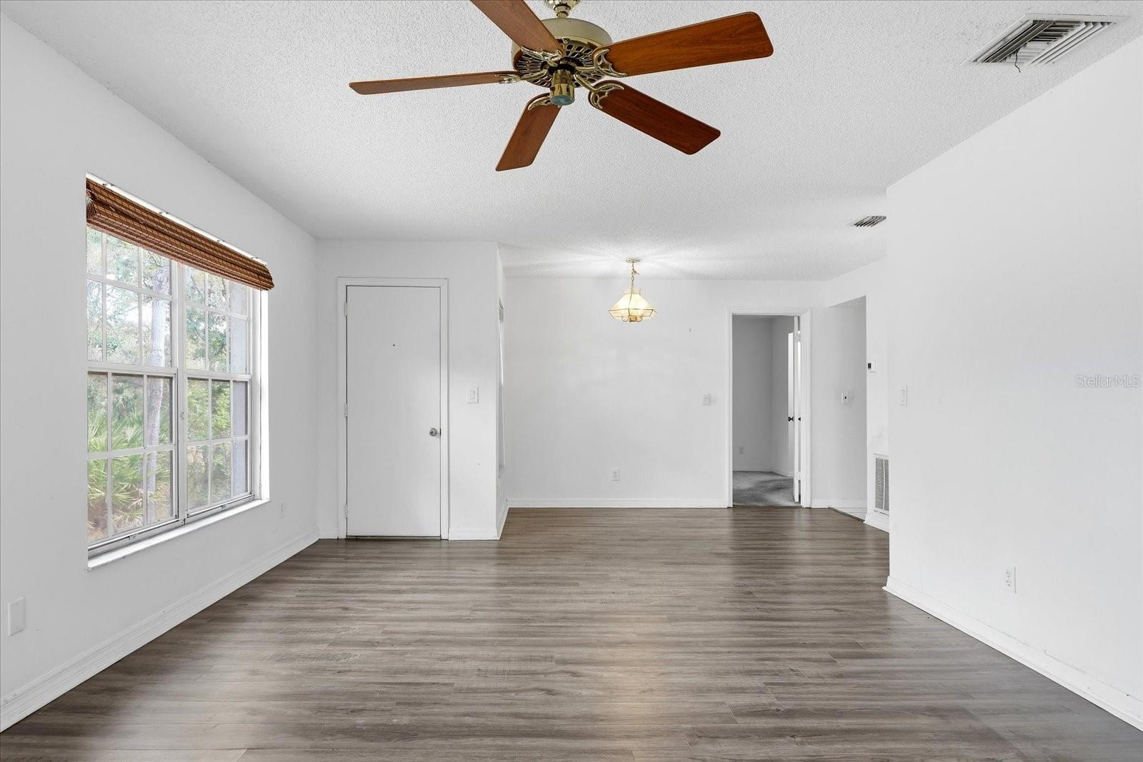 HARBOUR TOWNE CONDO - Residential