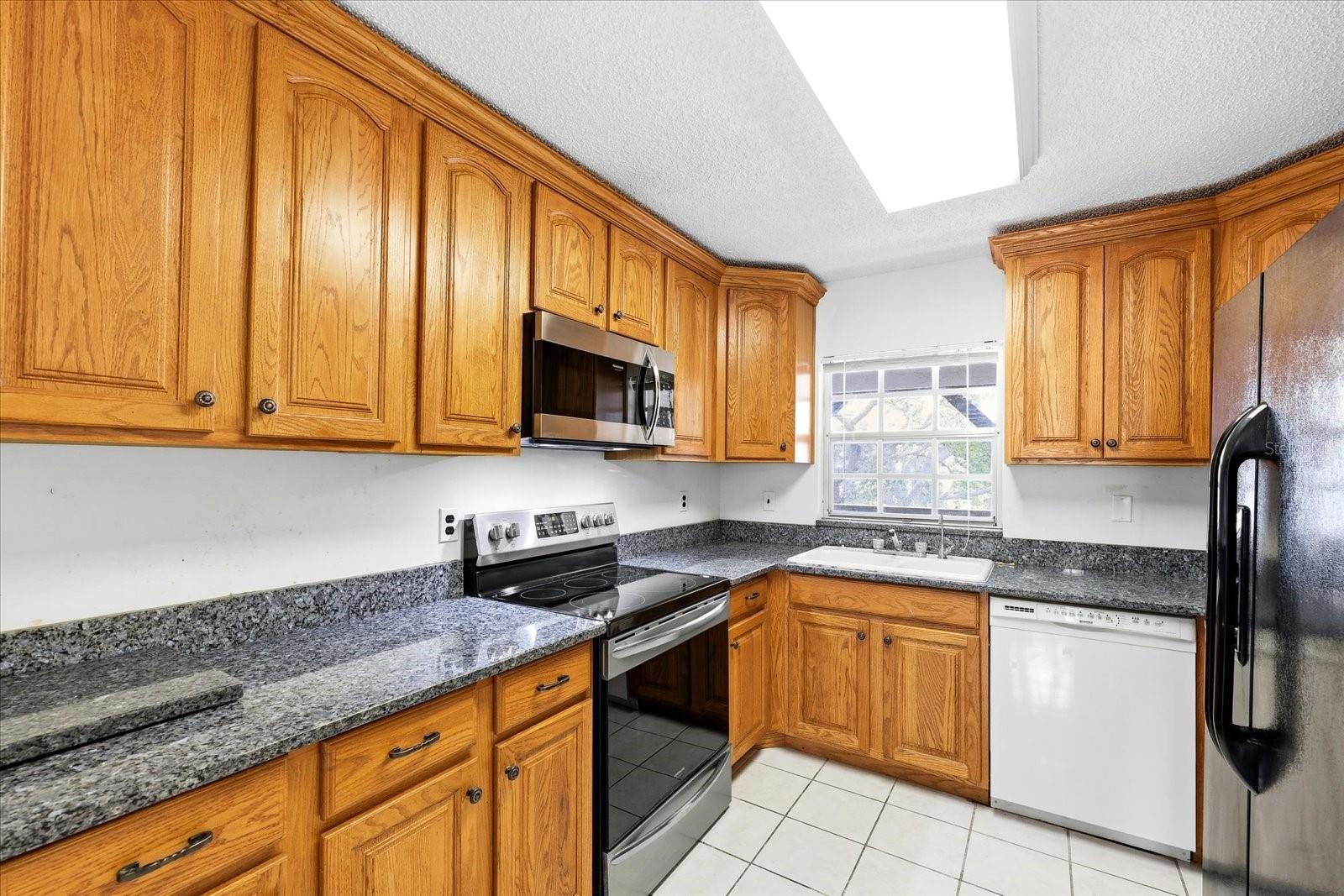 HARBOUR TOWNE CONDO - Residential