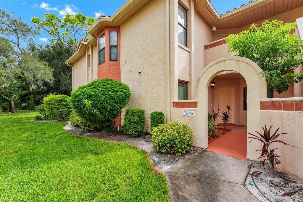 Photo of 7865 Sugar View Court #7865, Orlando, FL 32819 (MLS # O6435833)