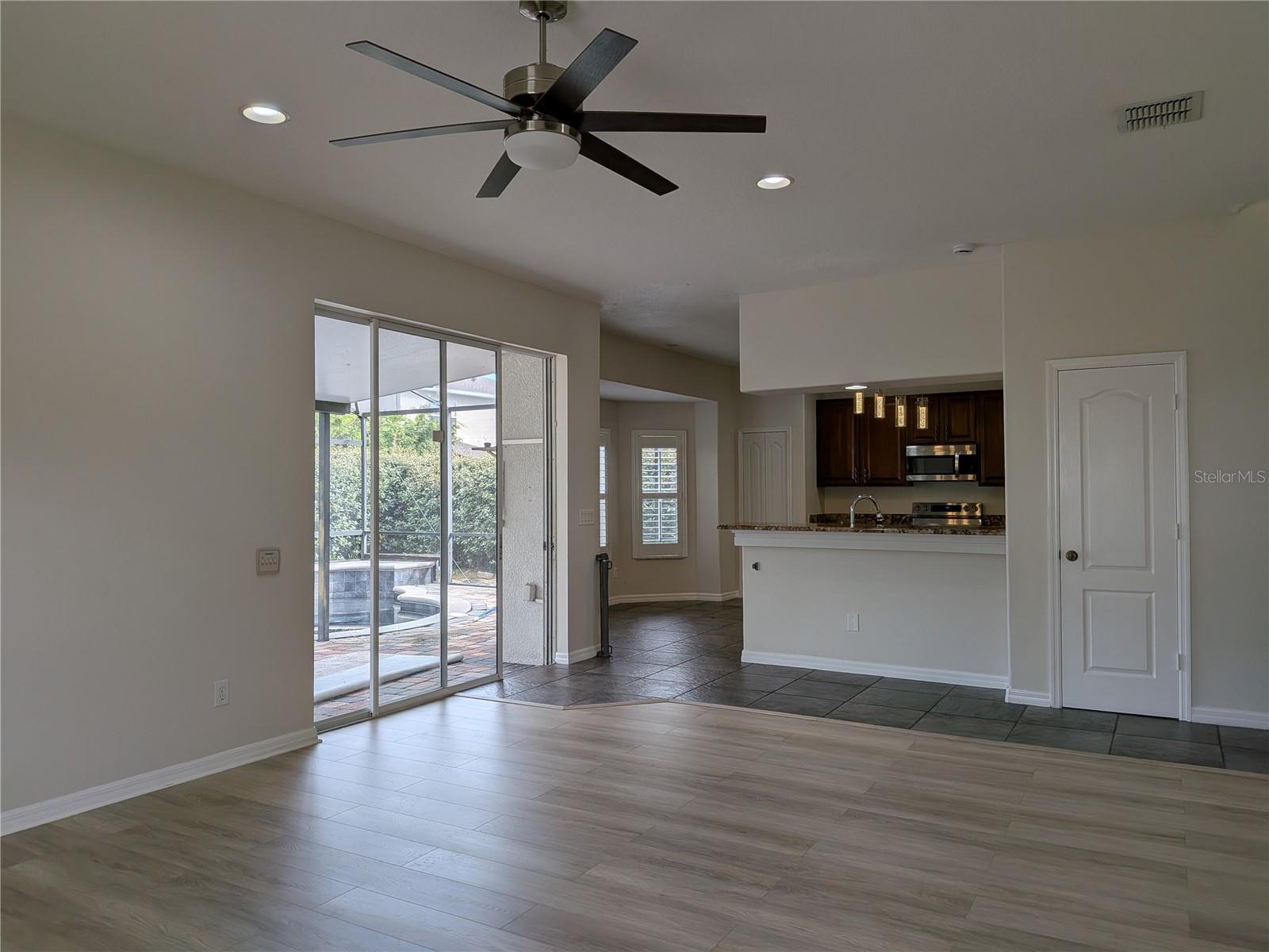 NORTH SHORE/LK HART PRCL 01 PH 01 - Residential Lease