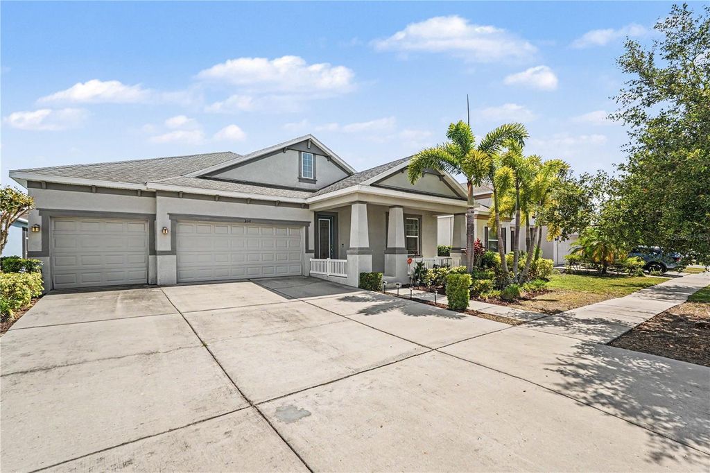 Photo of 204 Shell Creek Court, Apollo Beach, FL 33572 (MLS # TB8511812)