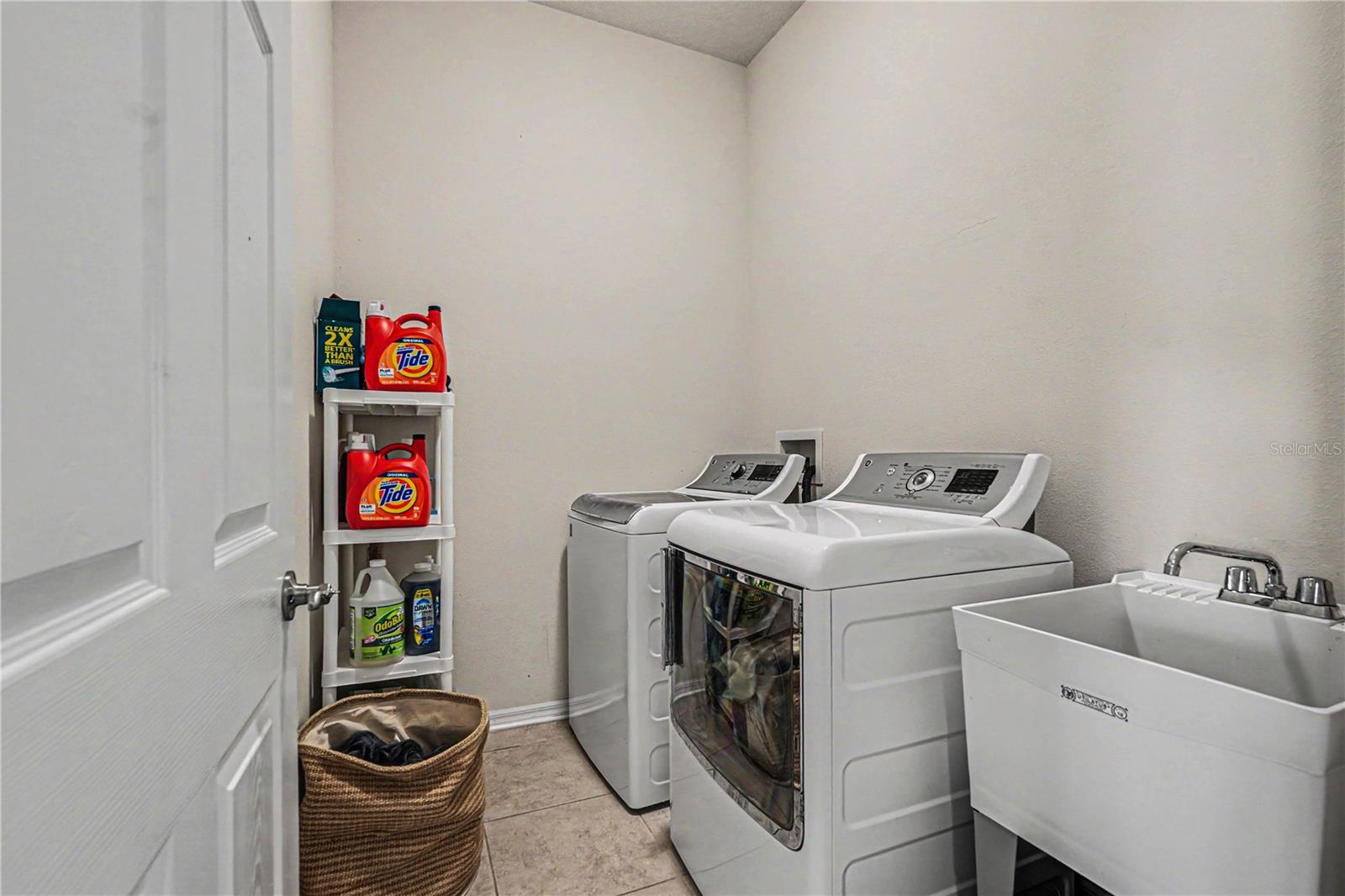MIRABAY PRCL 22 - Residential