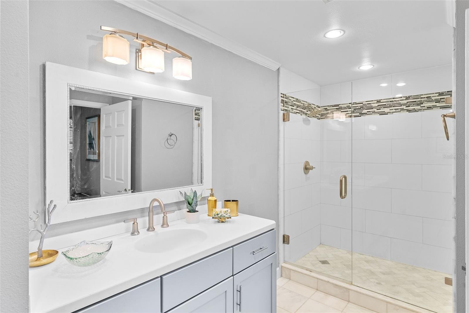 345 BAYSHORE A CONDO - Residential