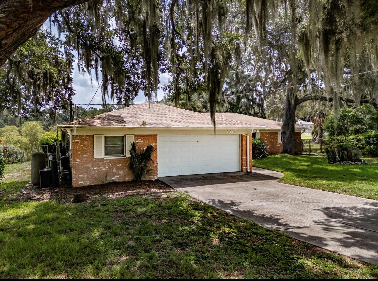 607 TELFAIR ROAD