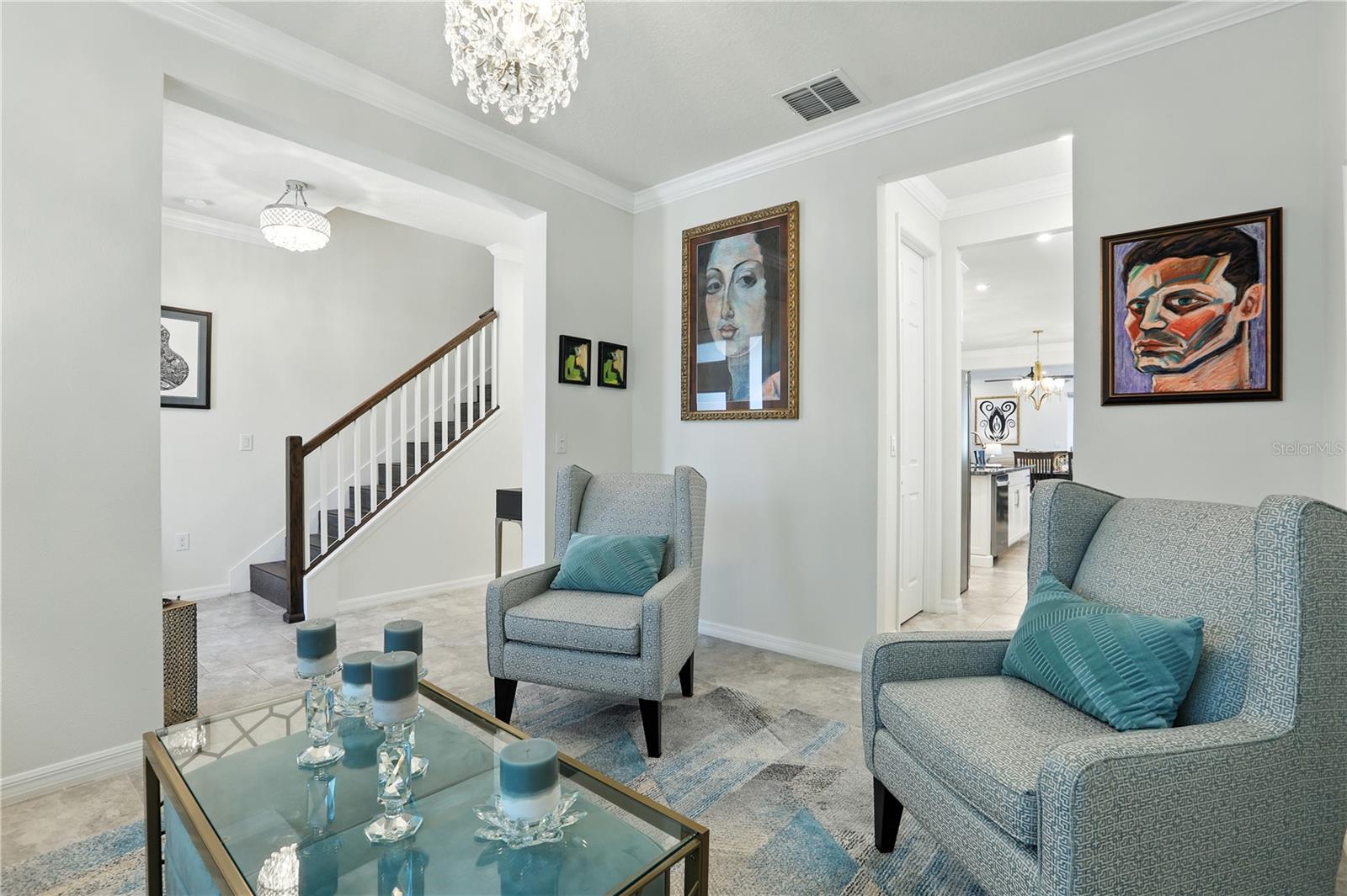 2420 VARENNA LOOP