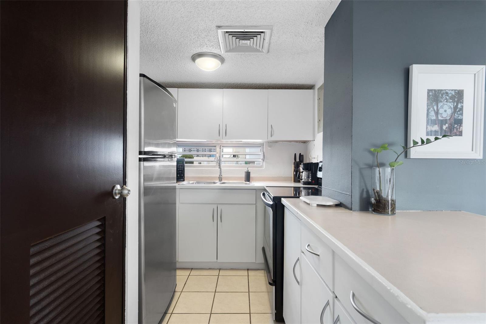 BRISAS DE SAN JUAN 606 - Residential Lease