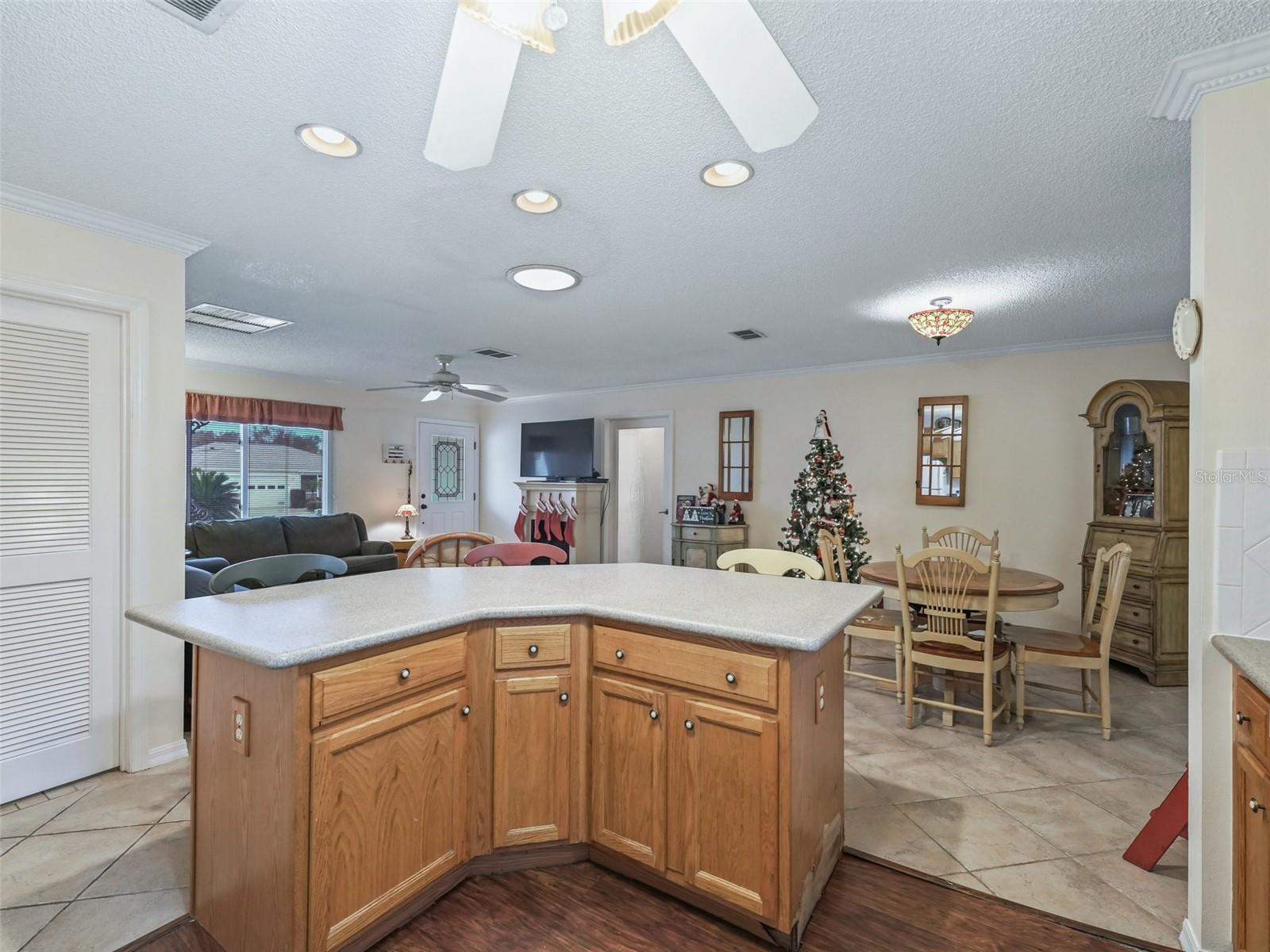 Photo 11 of 26 of 9513 SE 168TH MAPLESONG LANE house