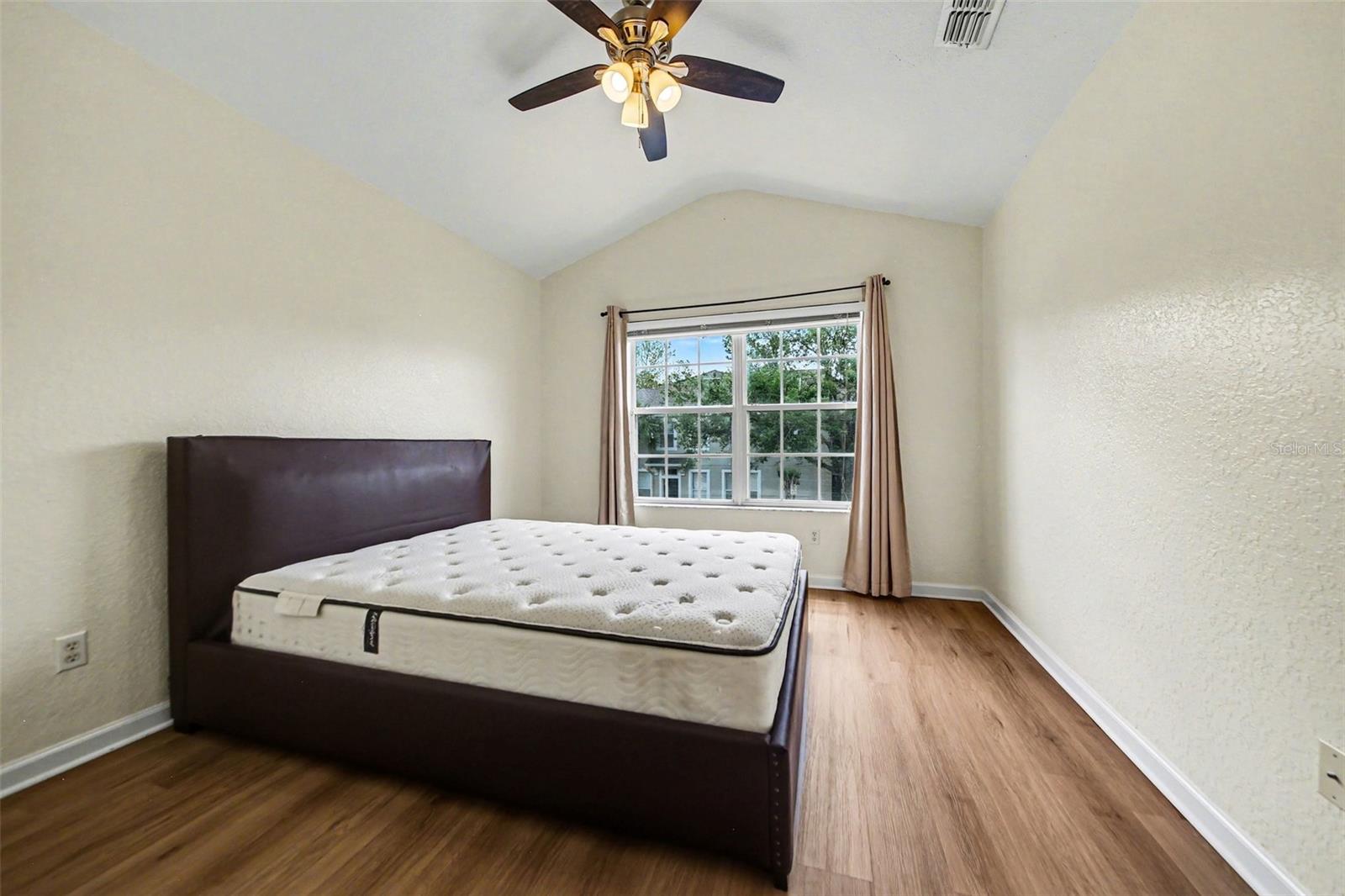 DUNWOODY COMMONS PH 2 - Residential