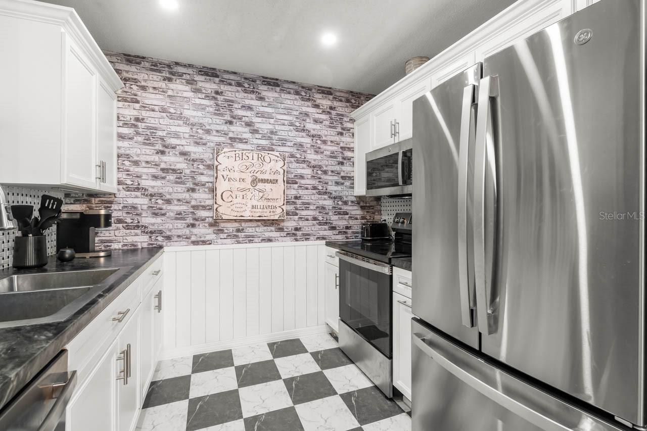 GLOUCESTER B CONDO - Residential