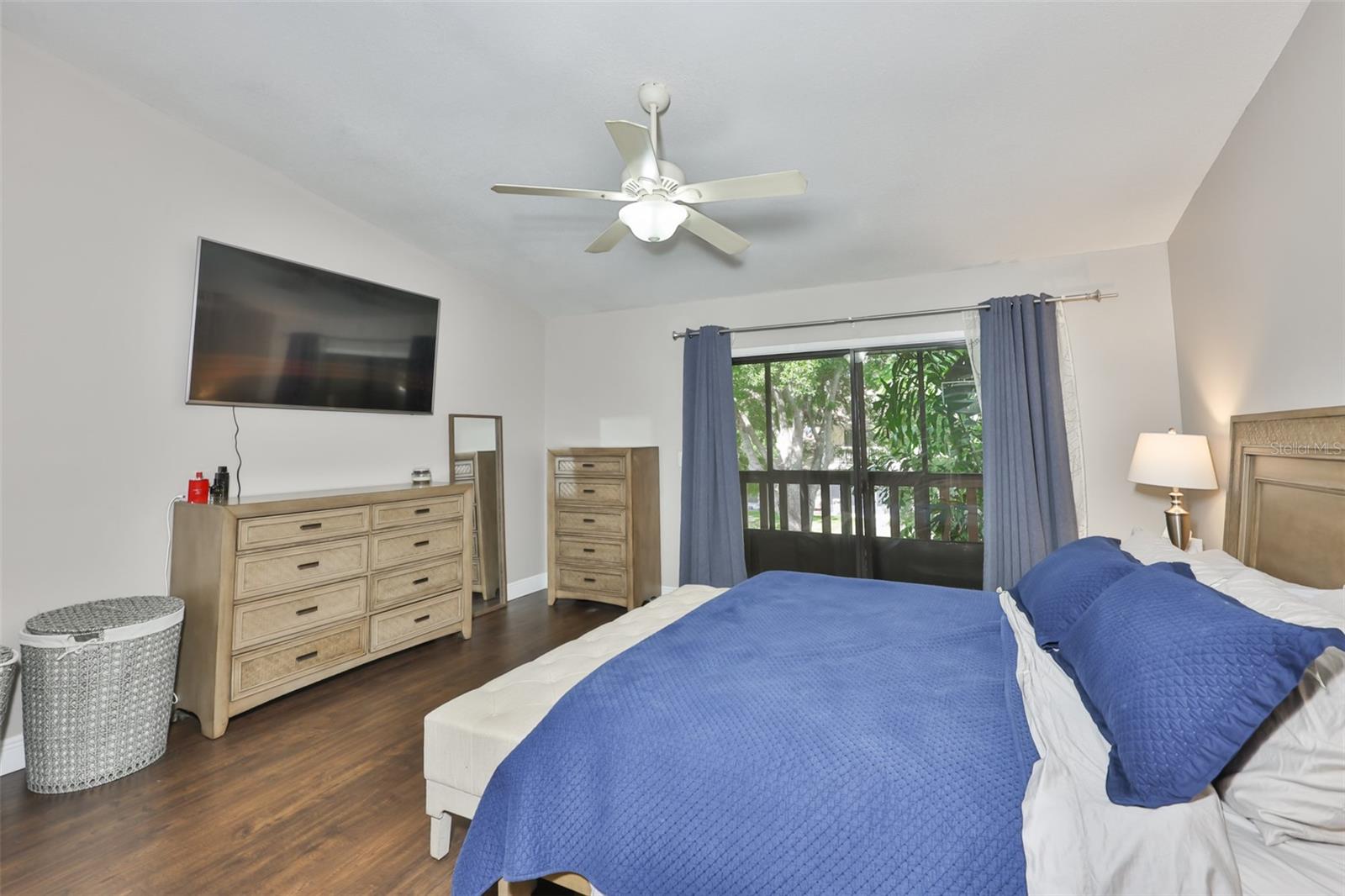 WHITNEY LAKES - Residential