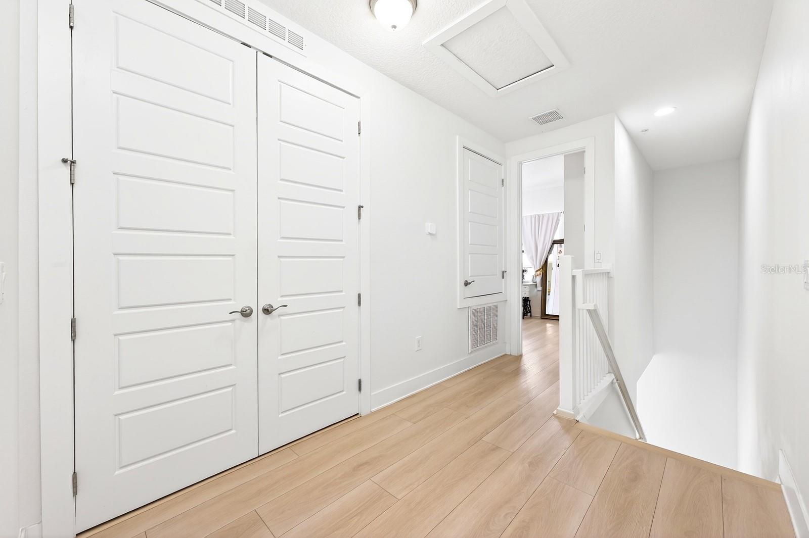 LIVE/WORK UNS/UPTOWN AVALON - Residential