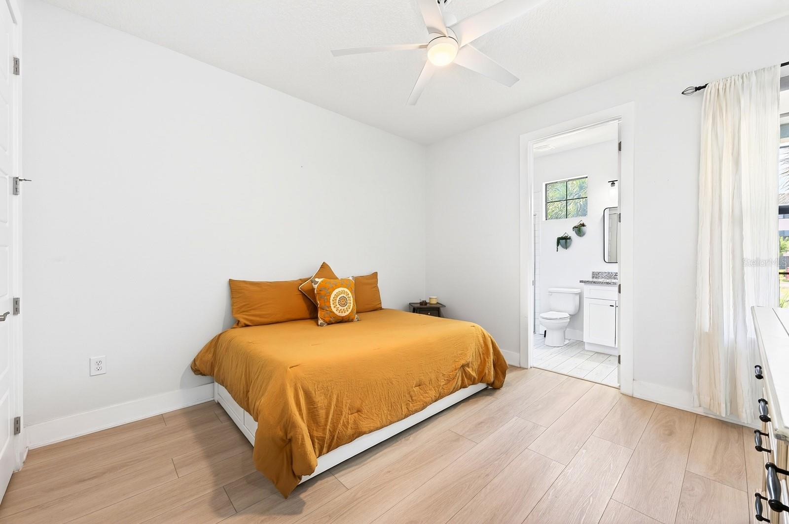 LIVE/WORK UNS/UPTOWN AVALON - Residential