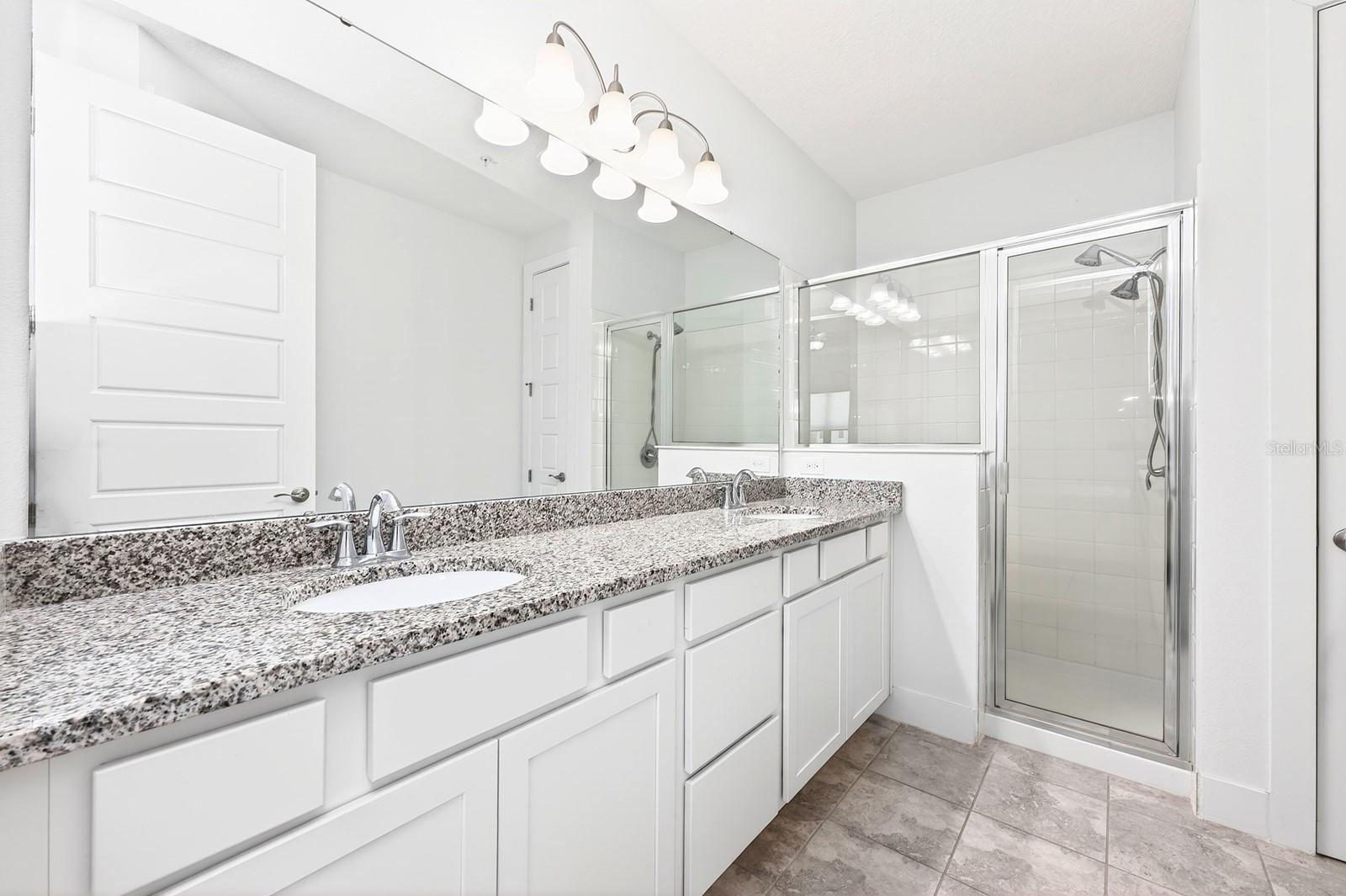 LIVE/WORK UNS/UPTOWN AVALON - Residential