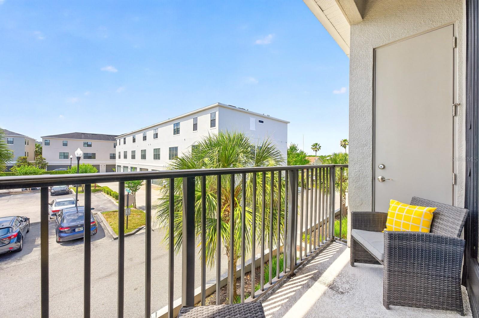 LIVE/WORK UNS/UPTOWN AVALON - Residential