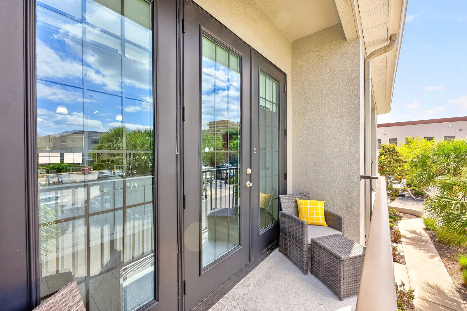 LIVE/WORK UNS/UPTOWN AVALON - Residential