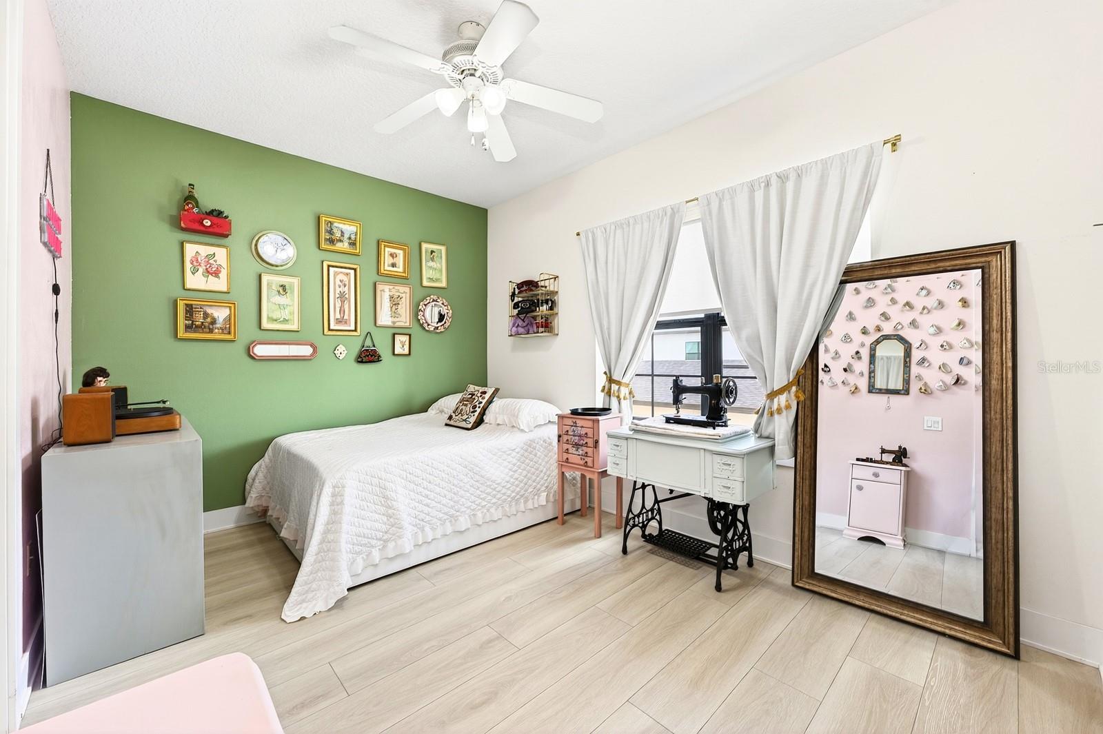 LIVE/WORK UNS/UPTOWN AVALON - Residential