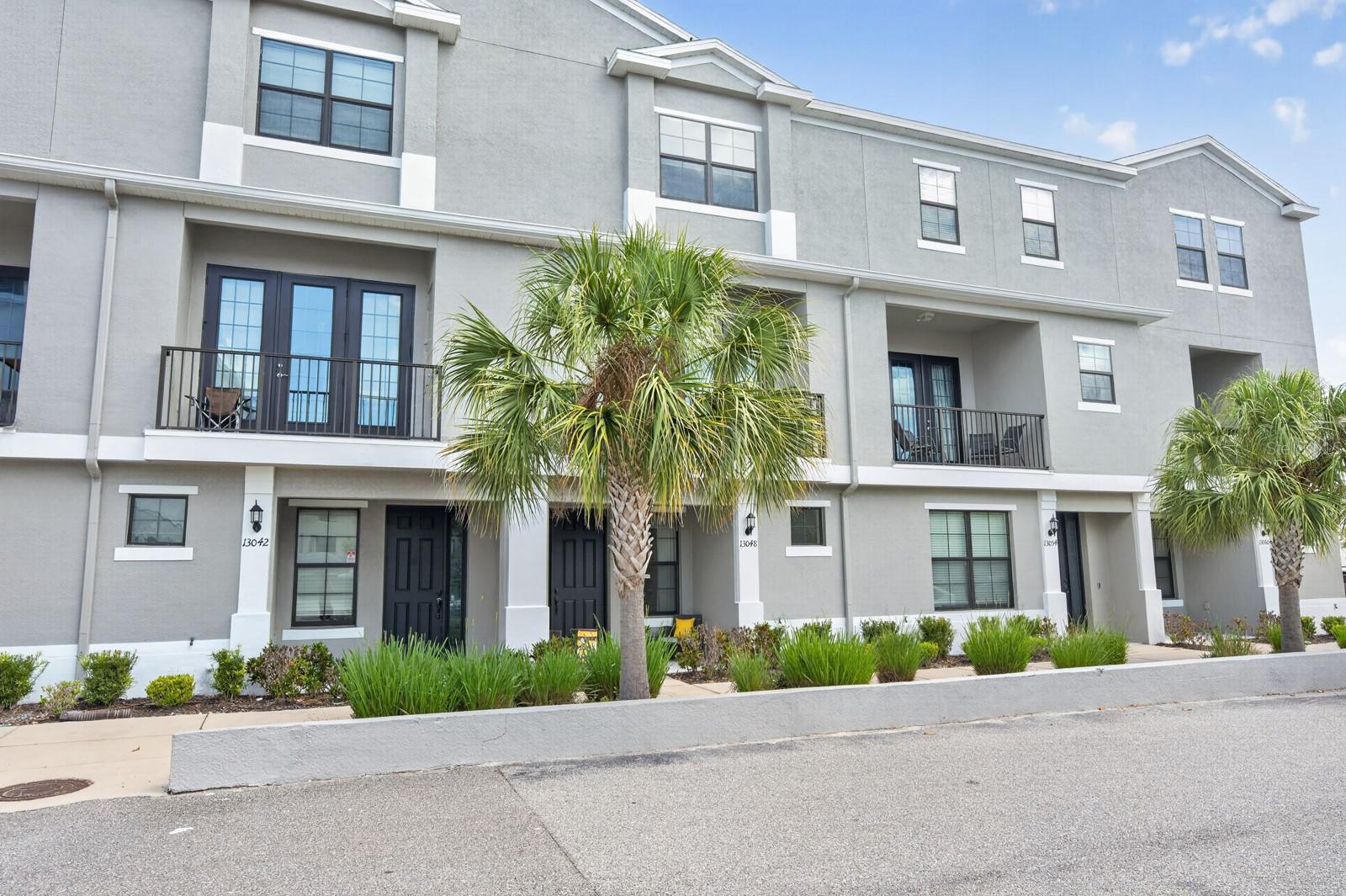 LIVE/WORK UNS/UPTOWN AVALON - Residential