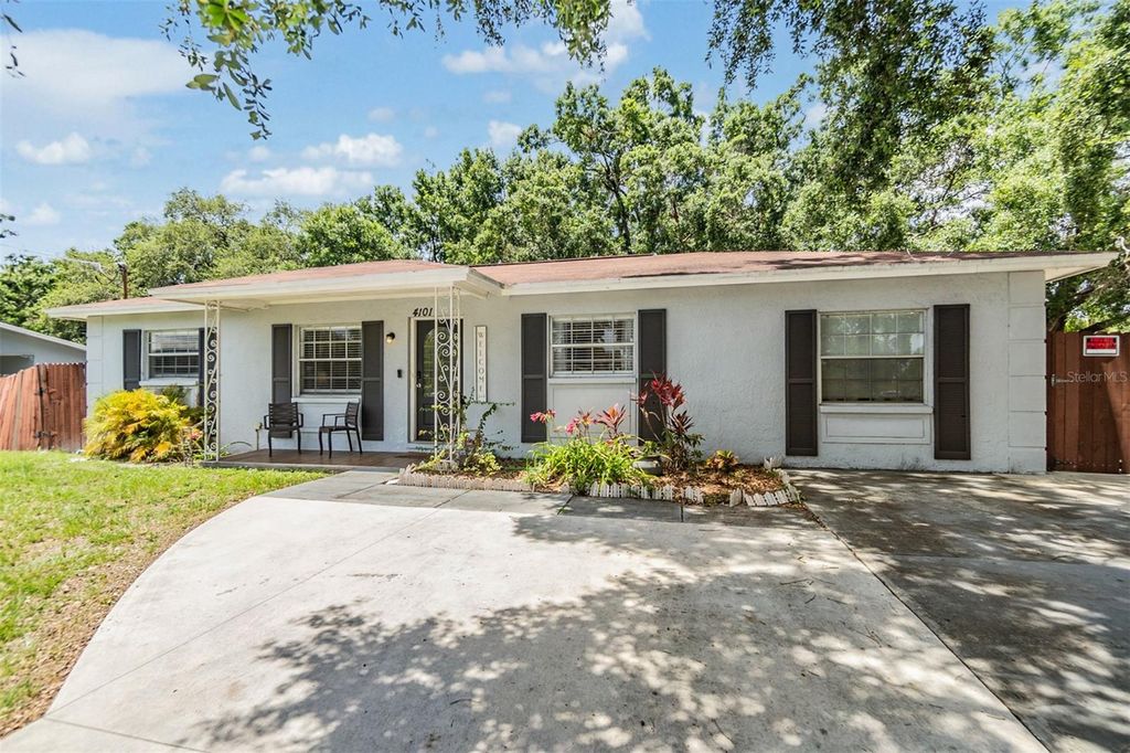 Photo of 4101 W Arch Street #A, Tampa, FL 33607 (MLS # TB8468953)