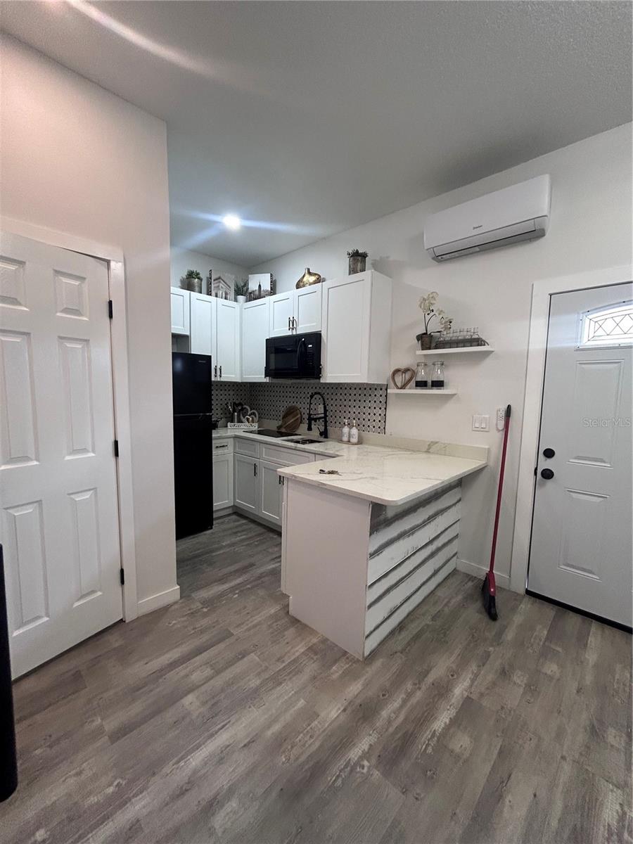 FORTUNE LAKES - Residential Lease