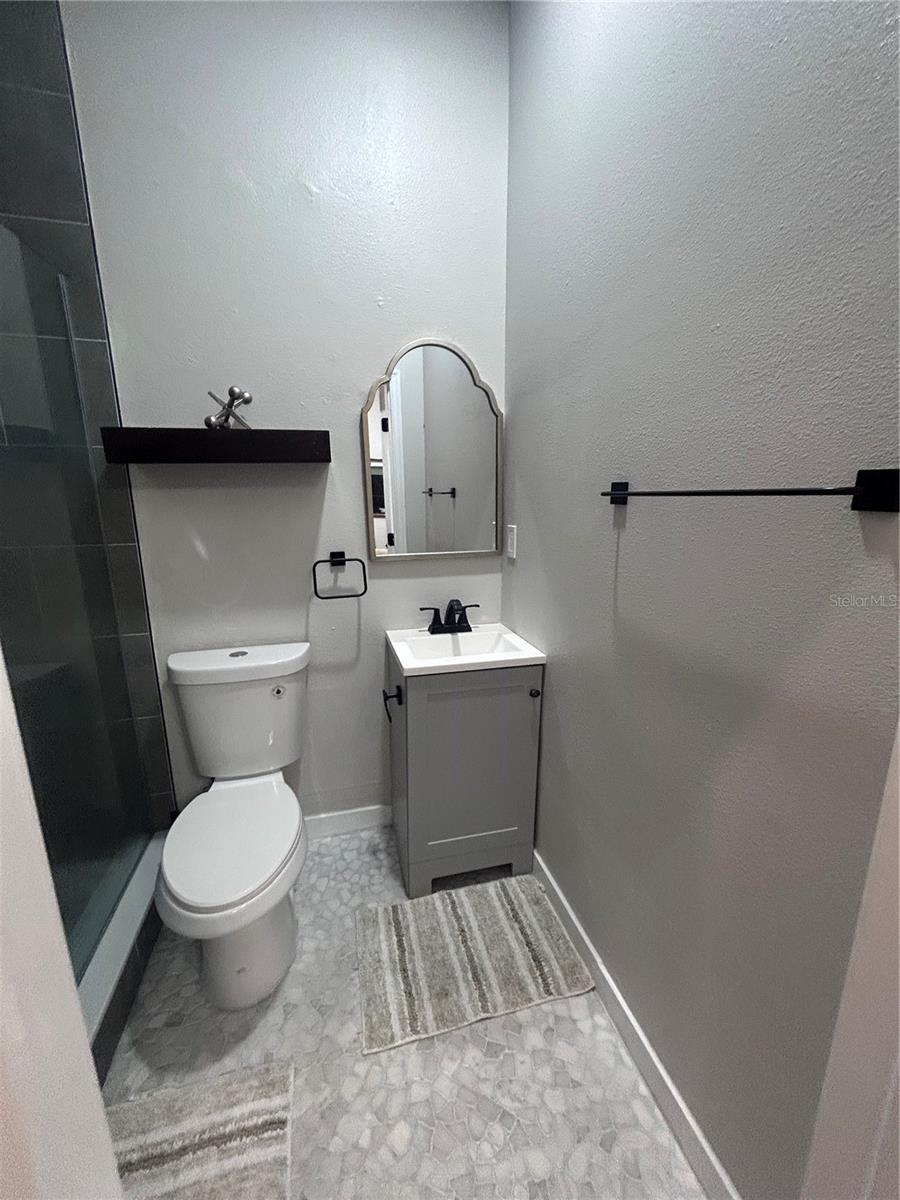 FORTUNE LAKES - Residential Lease