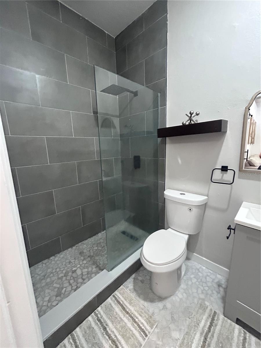 FORTUNE LAKES - Residential Lease