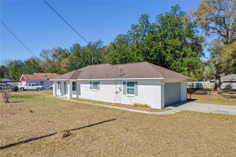 Photo of 7946 Juniper Road, Ocala, FL 34480 (MLS # O6375736)