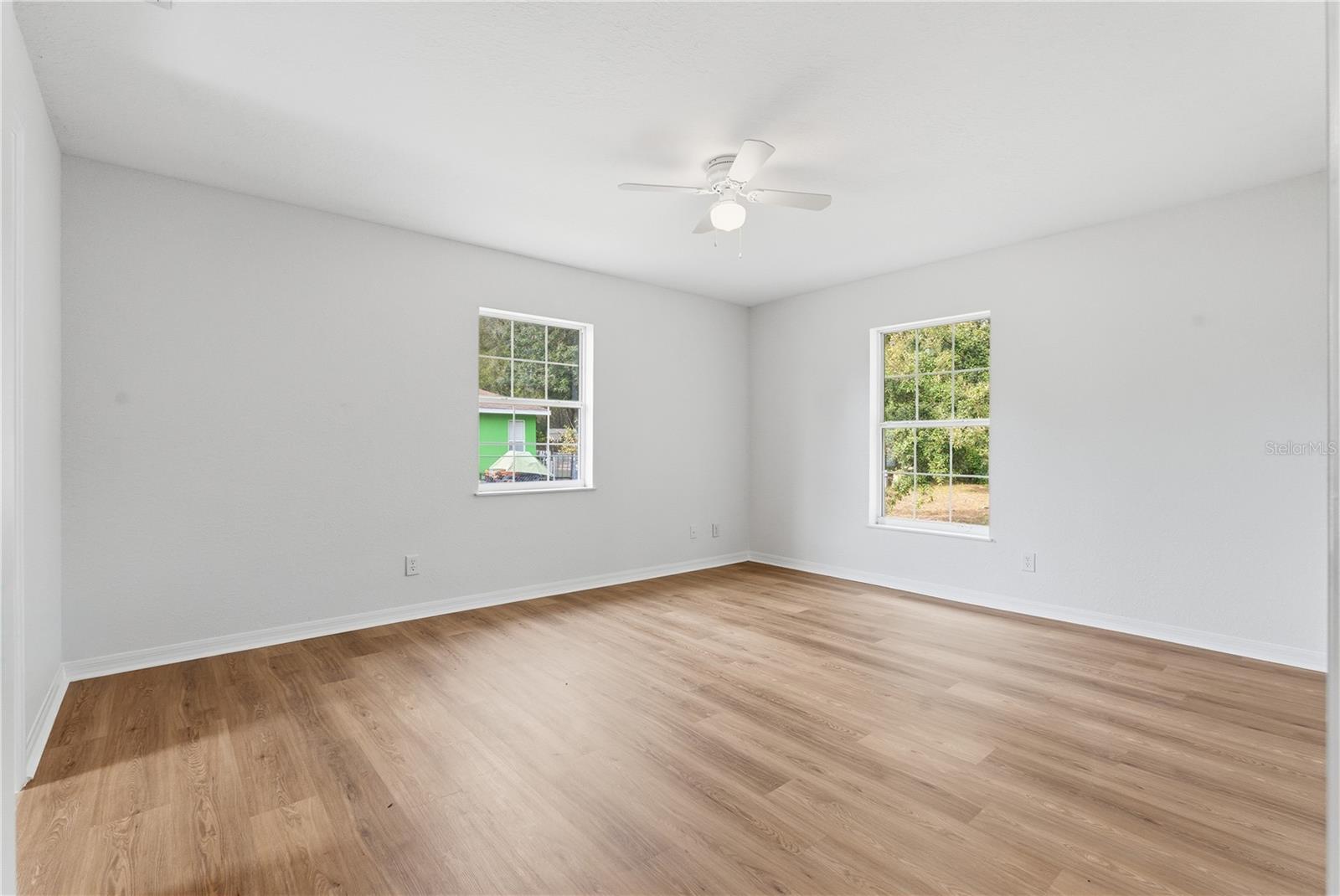 SILVER SPGS SHORES UN 24 - Residential