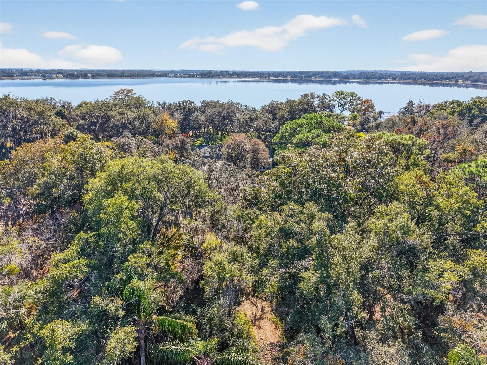 SILVER LAKE ESTATES SUB - Residential