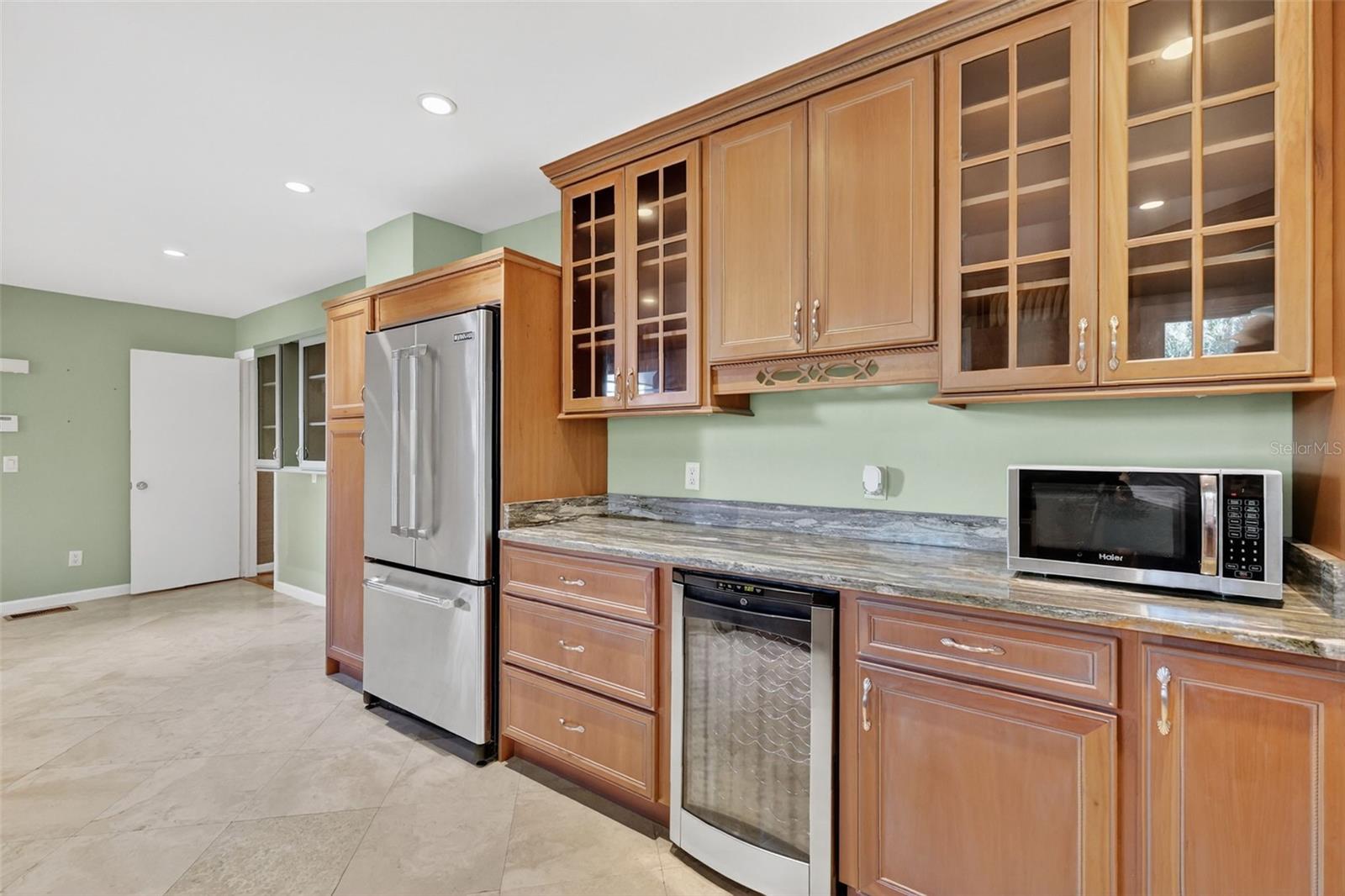 SILVER LAKE ESTATES SUB - Residential