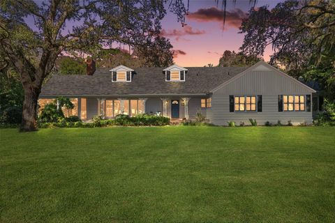 Tiny photo for 9345 Silver Lake Drive, Leesburg, FL 34788 (MLS # G5104943)