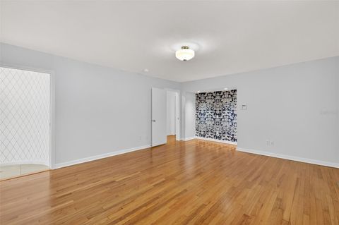 Tiny photo for 9345 Silver Lake Drive, Leesburg, FL 34788 (MLS # G5104943)