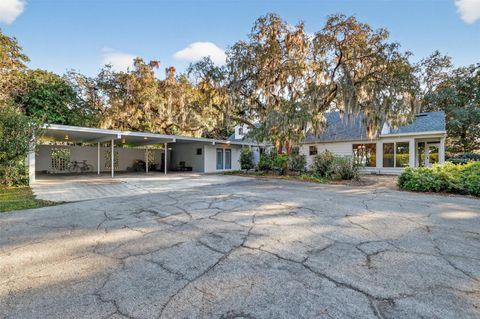 Tiny photo for 9345 Silver Lake Drive, Leesburg, FL 34788 (MLS # G5104943)