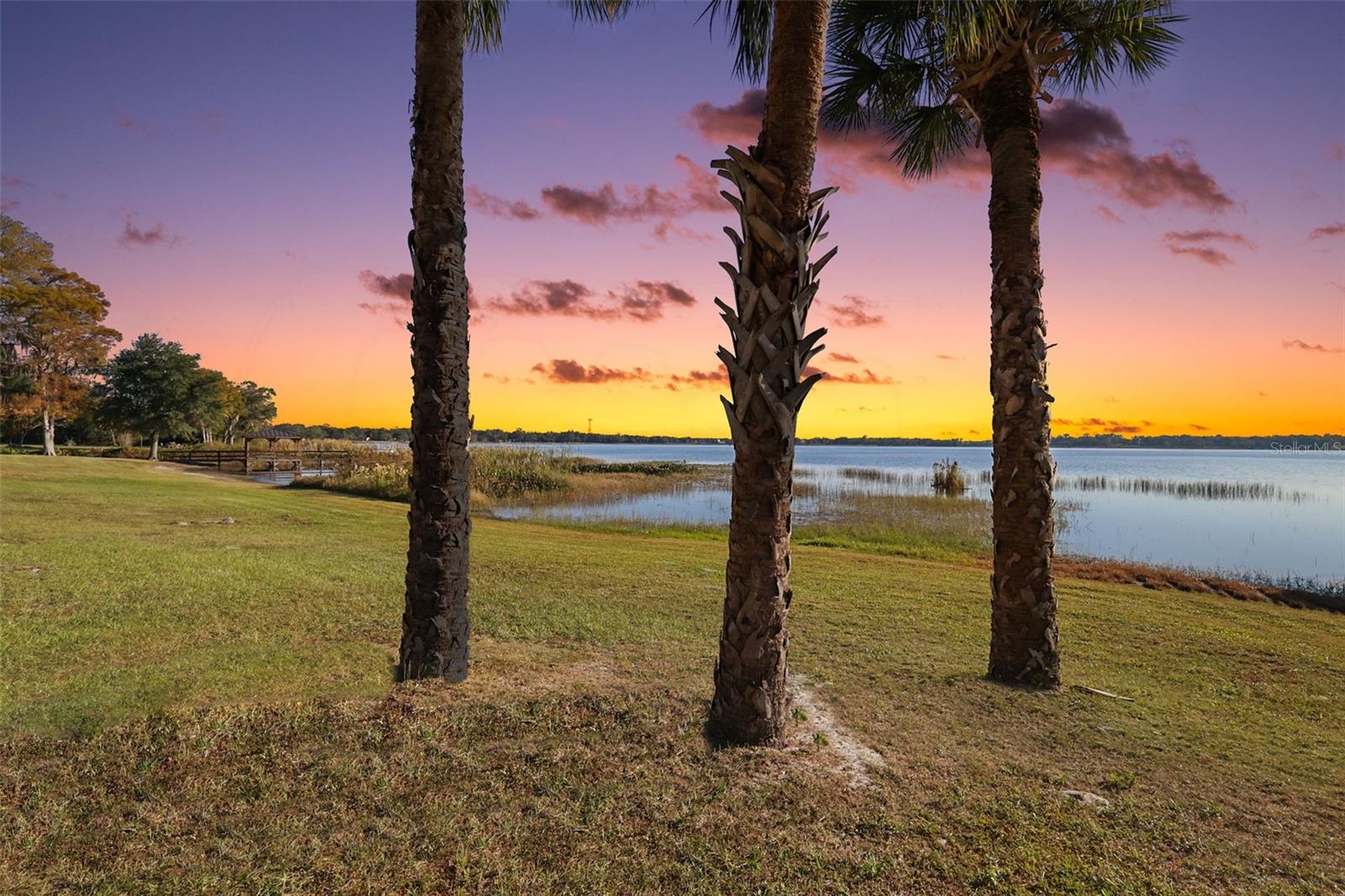 SILVER LAKE ESTATES SUB - Residential