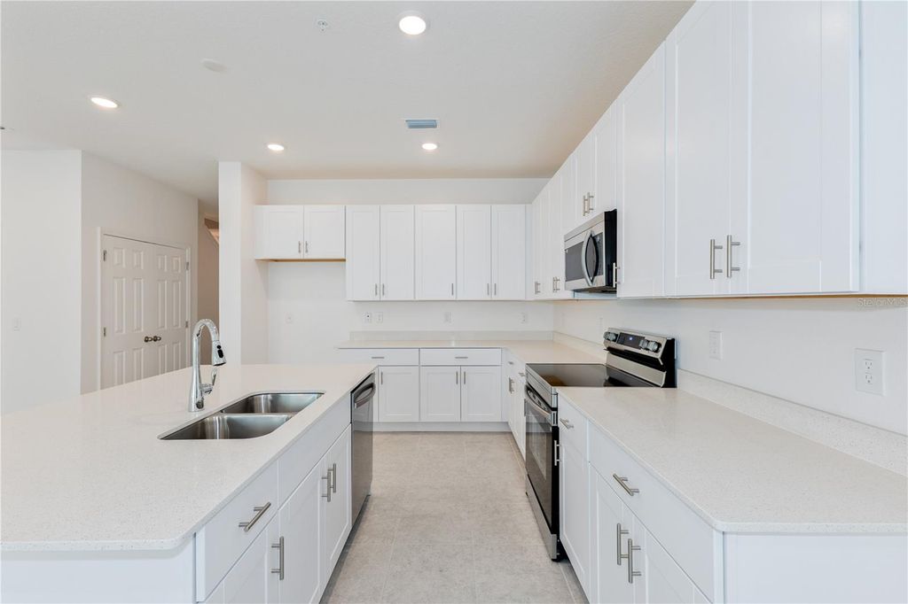 Photo of 1495 Sublime Lane, Apopka, FL 32703 (MLS # O6405998)
