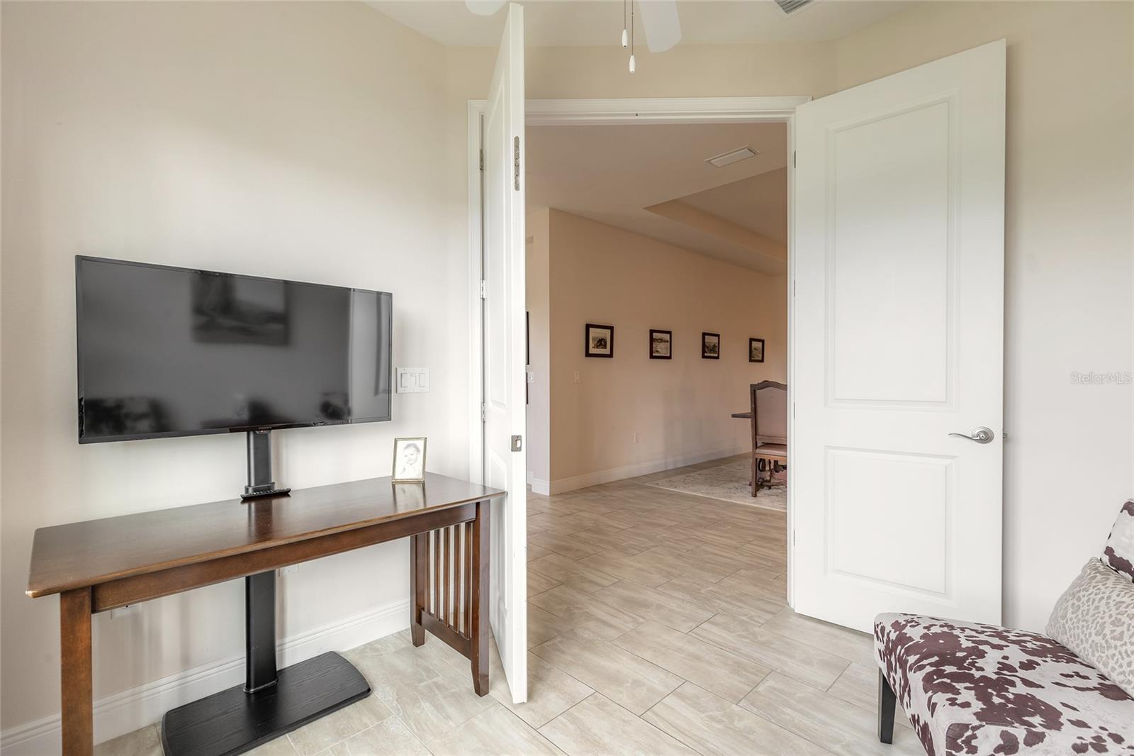 HUNTINGTON VILLAS PH 1B - Residential