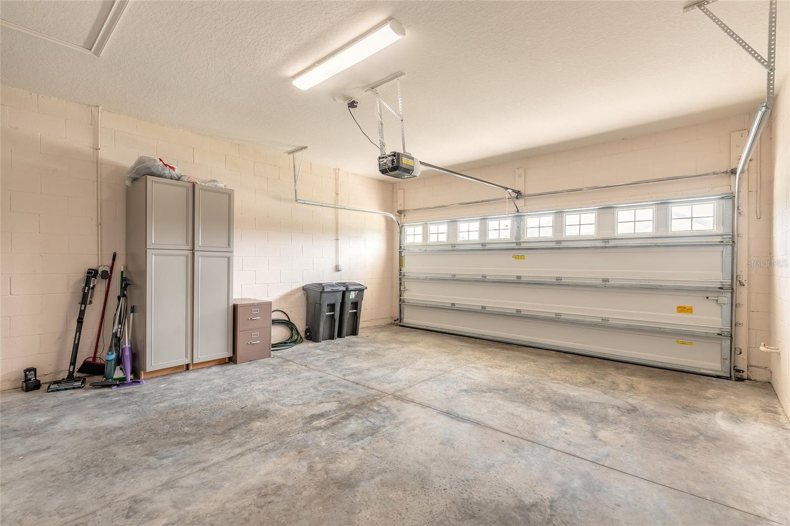 HUNTINGTON VILLAS PH 1B - Residential