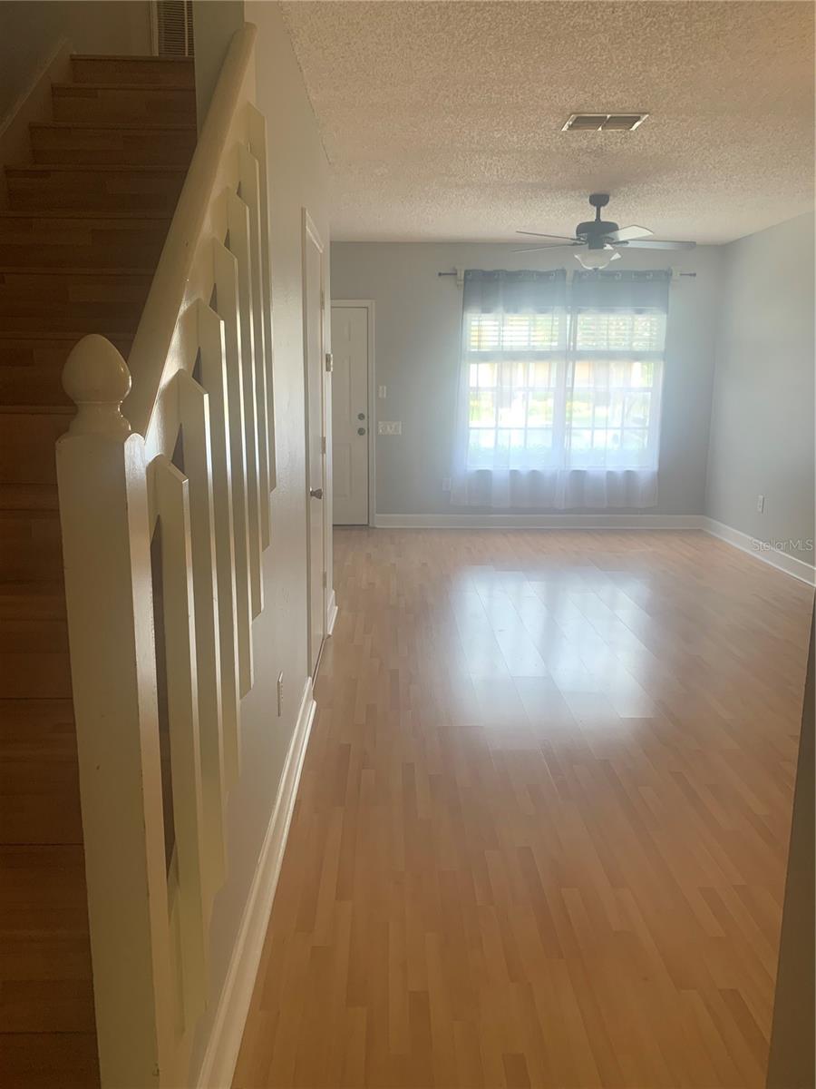 BERKELEY SQUARE - Residential Lease