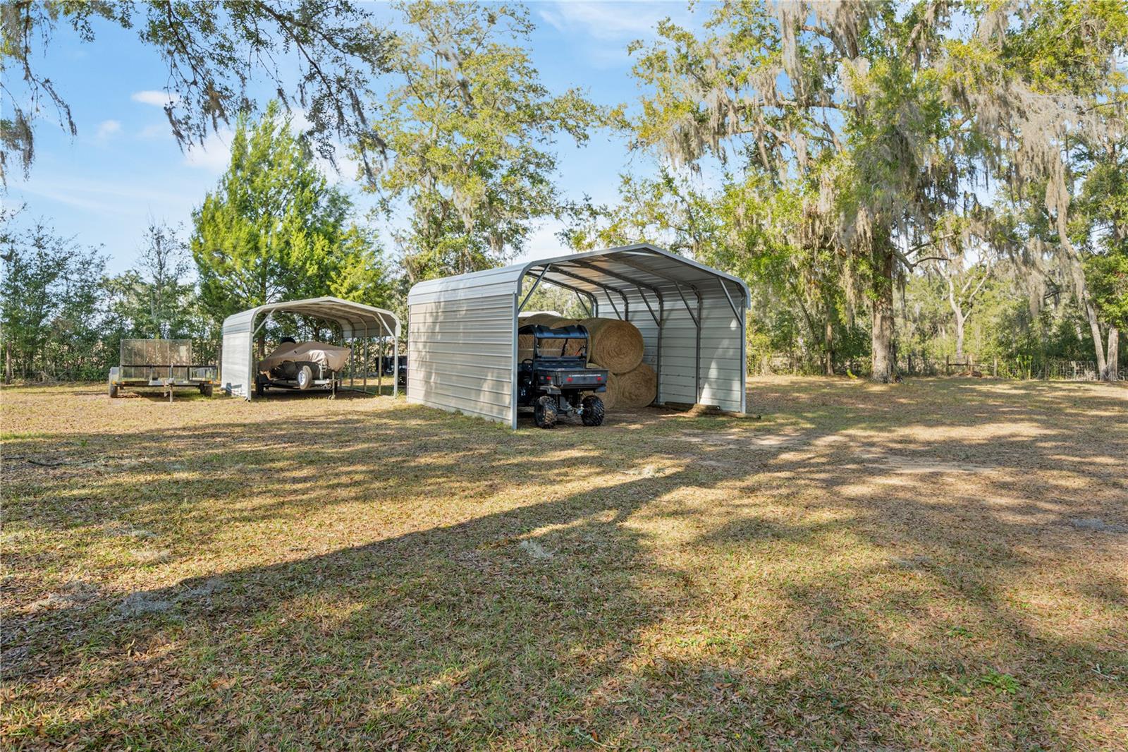 BAHIA FARMS - Residential