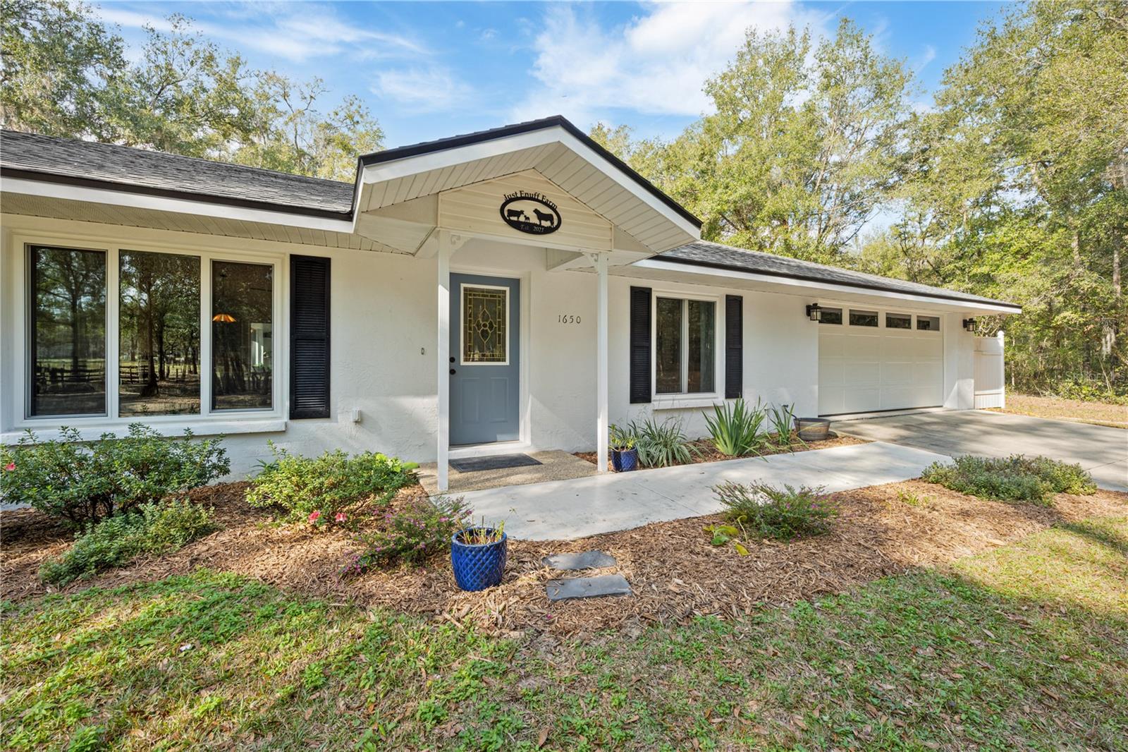 BAHIA FARMS - Residential