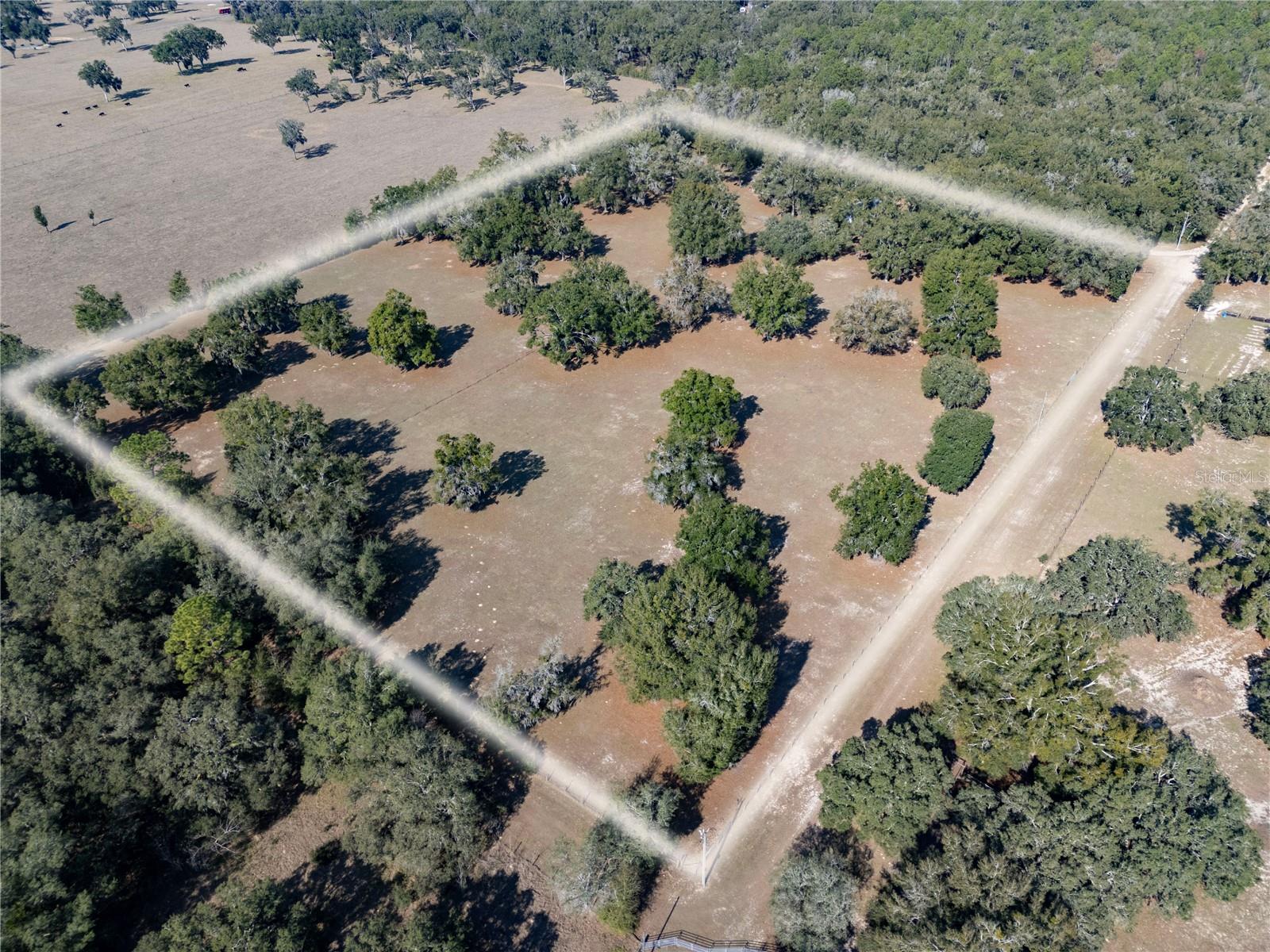 BAHIA FARMS - Residential