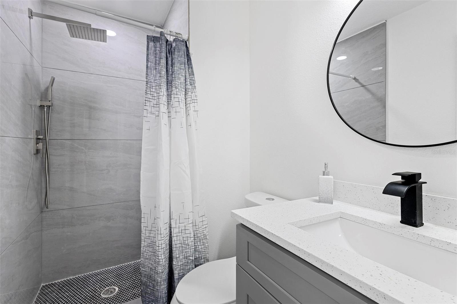 MINERAL SPRING PARK - Residential