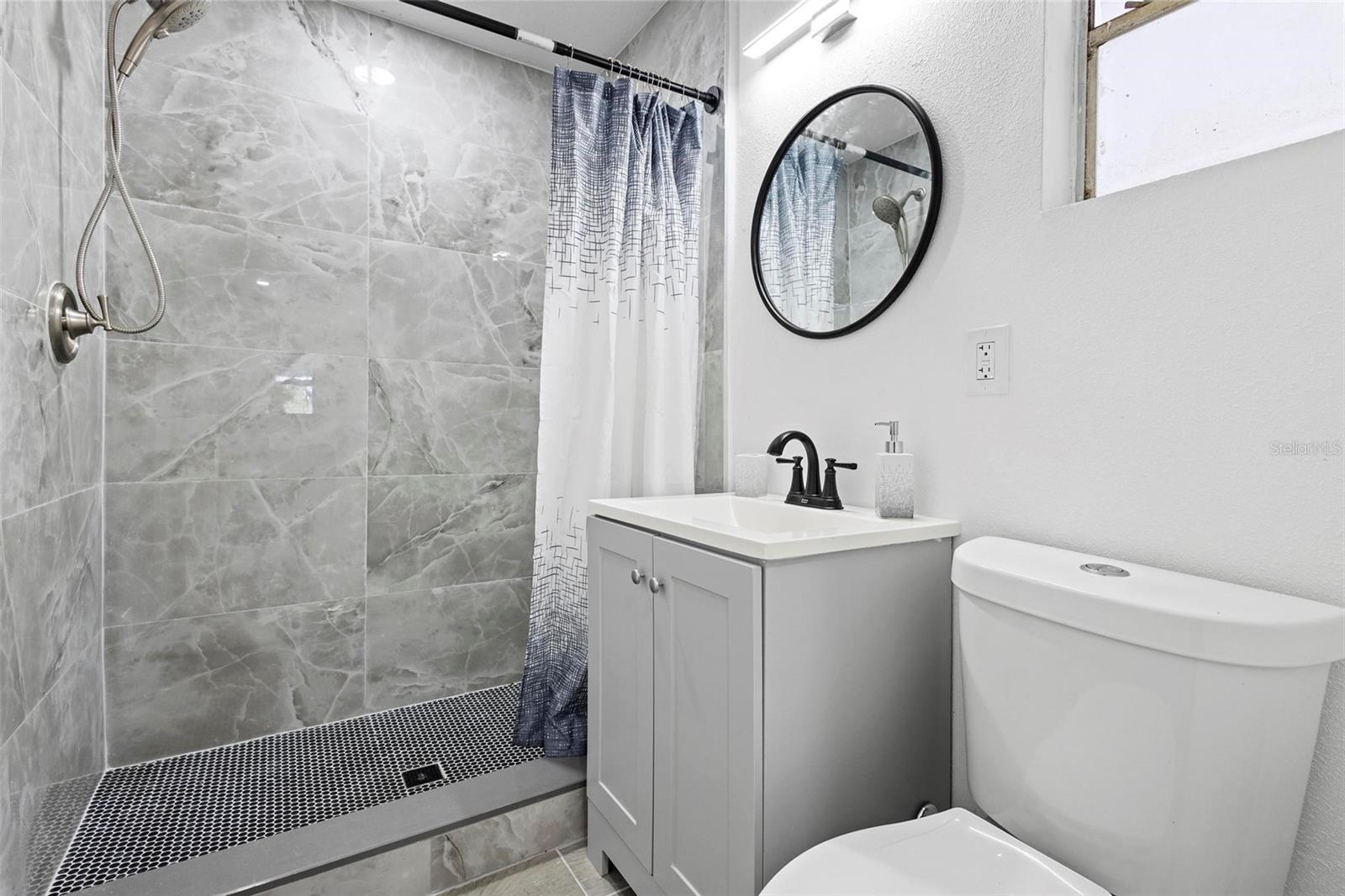 MINERAL SPRING PARK - Residential