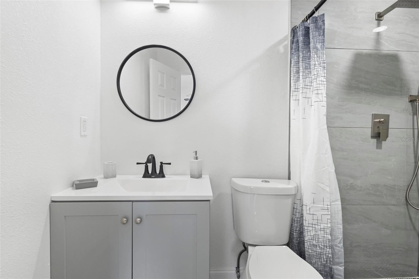 MINERAL SPRING PARK - Residential