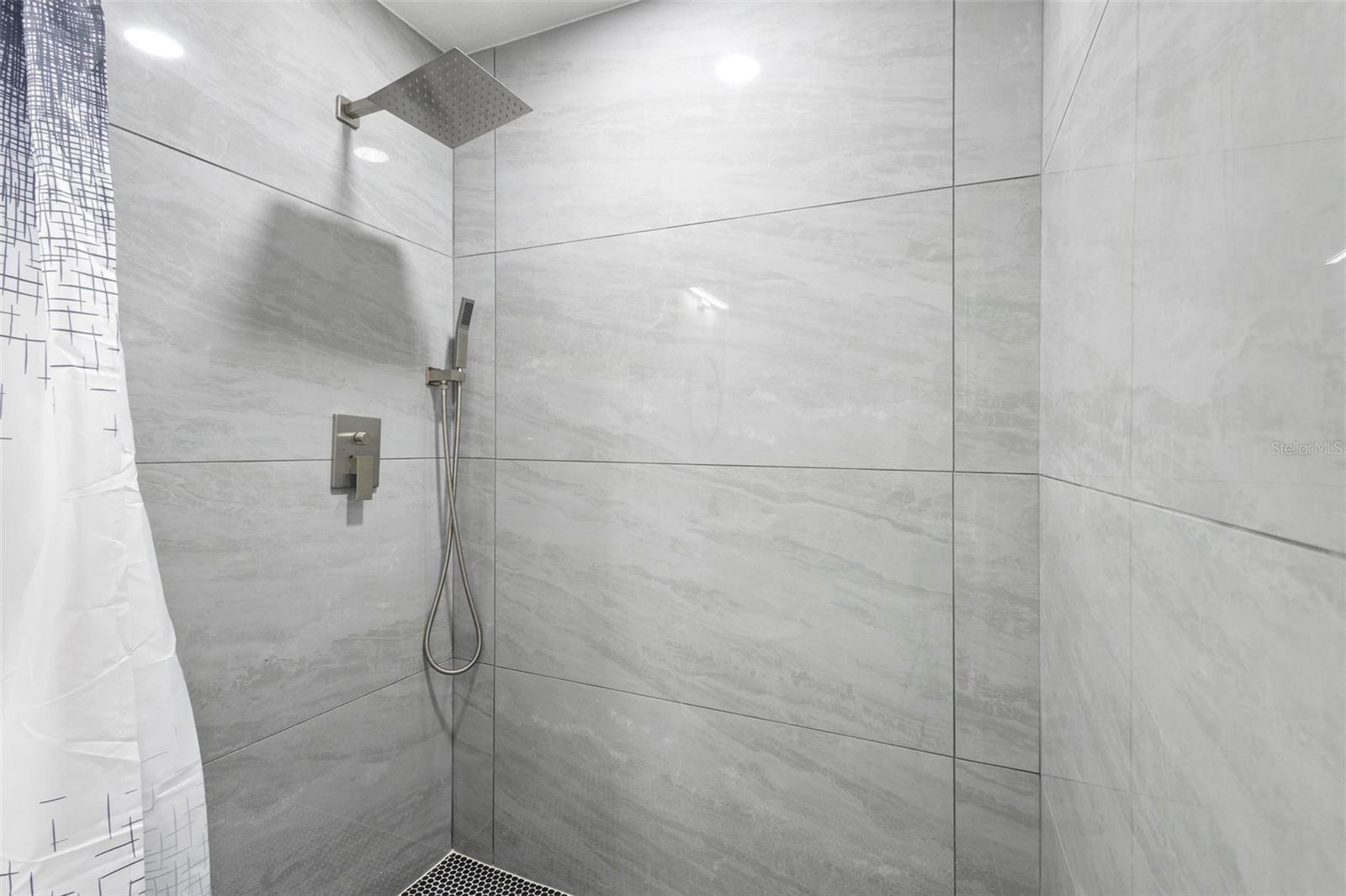 MINERAL SPRING PARK - Residential