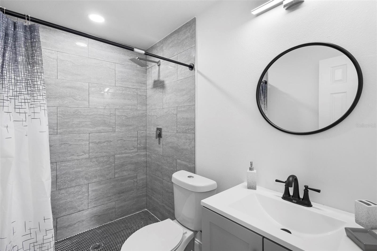 MINERAL SPRING PARK - Residential