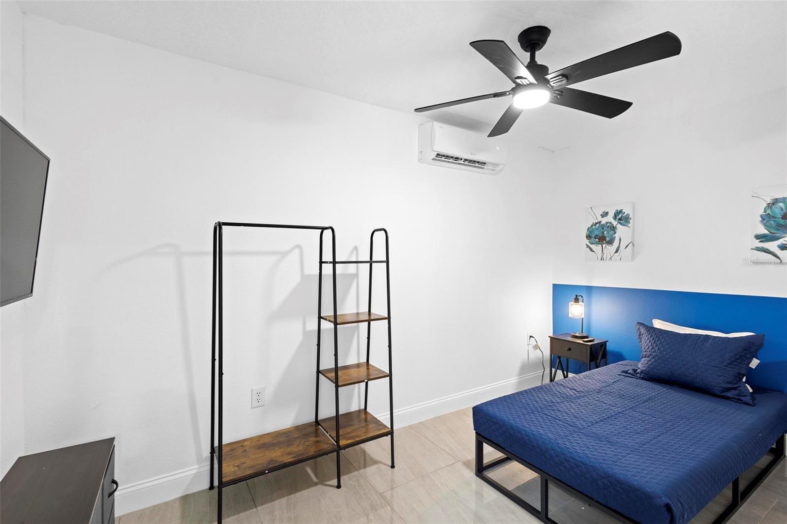 MINERAL SPRING PARK - Residential