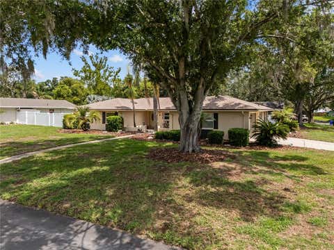 Photo of 2024 Charnes Court, Lakeland, FL 33813 (MLS # L4962980)