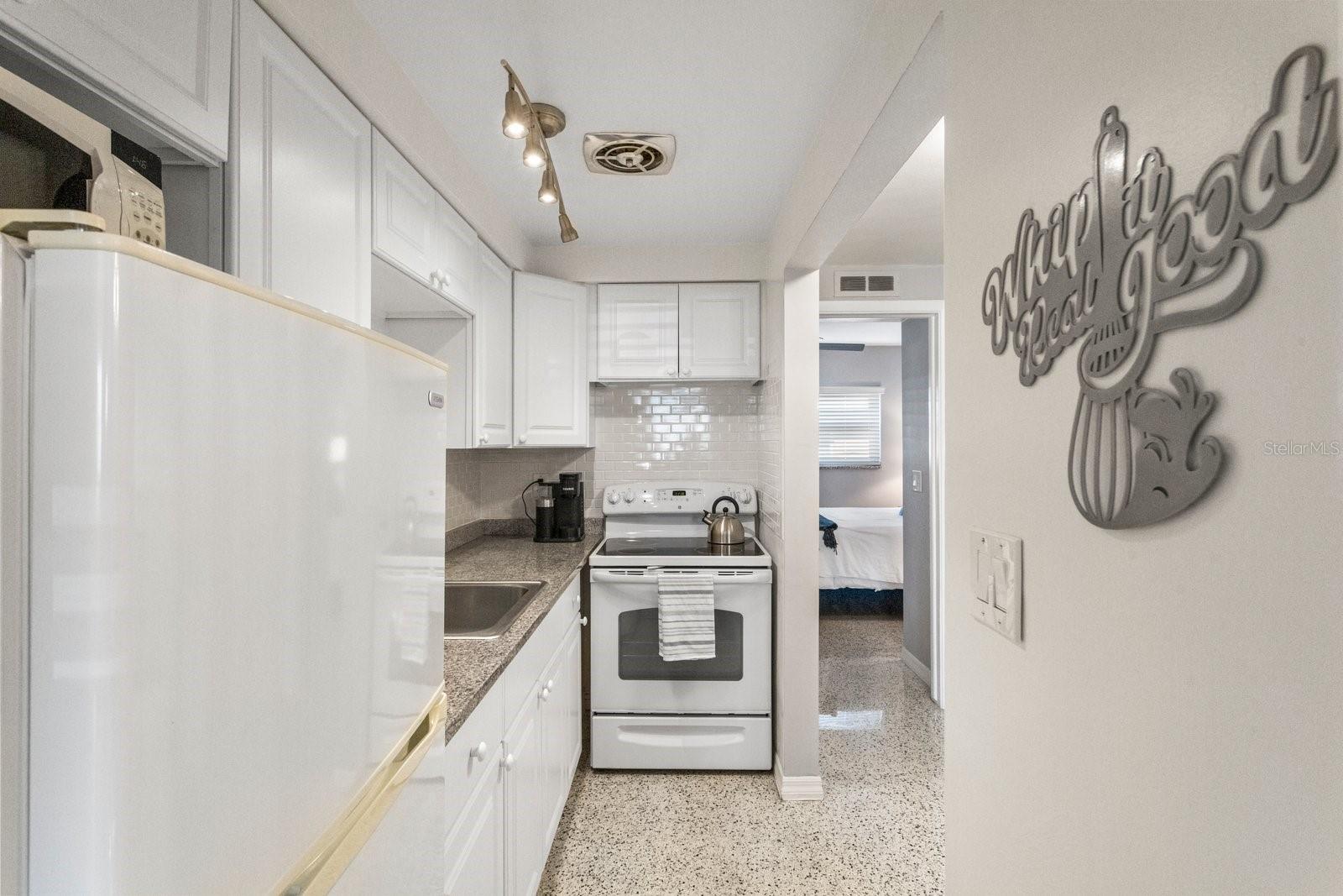 CAROL APTS CONDO - Residential