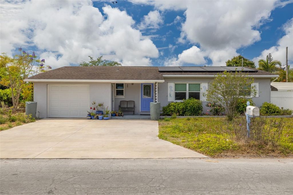 Photo of 1099 52nd Street S, Gulfport, FL 33707 (MLS # TB8502656)