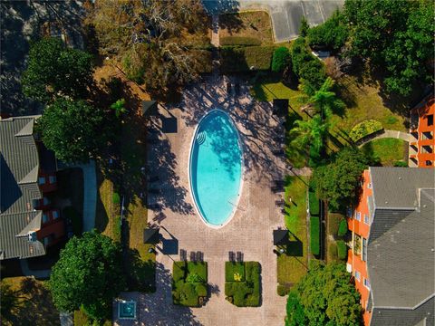 A home in LAKE MARY